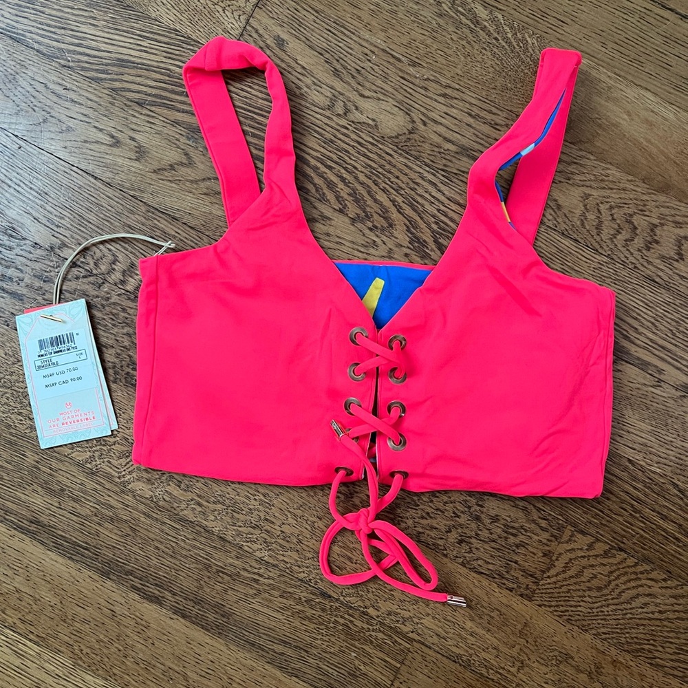 MAAJI Reversible Bikini Top Size LARGE NWT